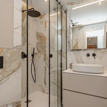 Stunning Bella On Znjan Beach, Private Parking Apartment *