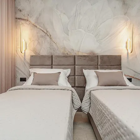 Stunning Bella On Znjan Beach, Private Parking Split