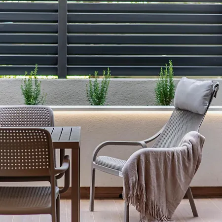 Apartment Stunning Bella On Znjan Beach, Private Parking *