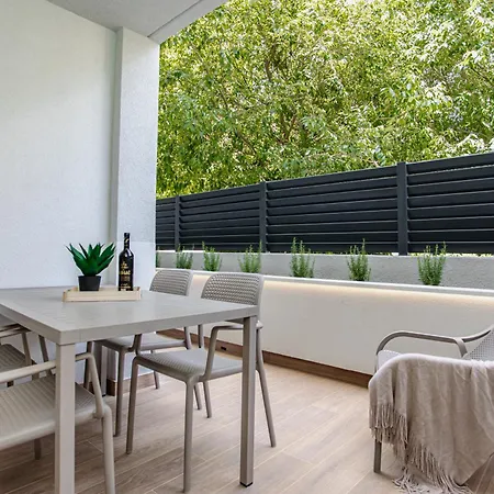 Stunning Bella On Znjan Beach, Private Parking Split