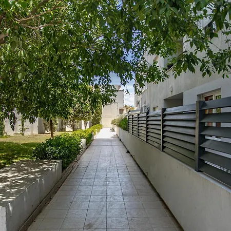 Apartment Stunning Bella On Znjan Beach, Private Parking