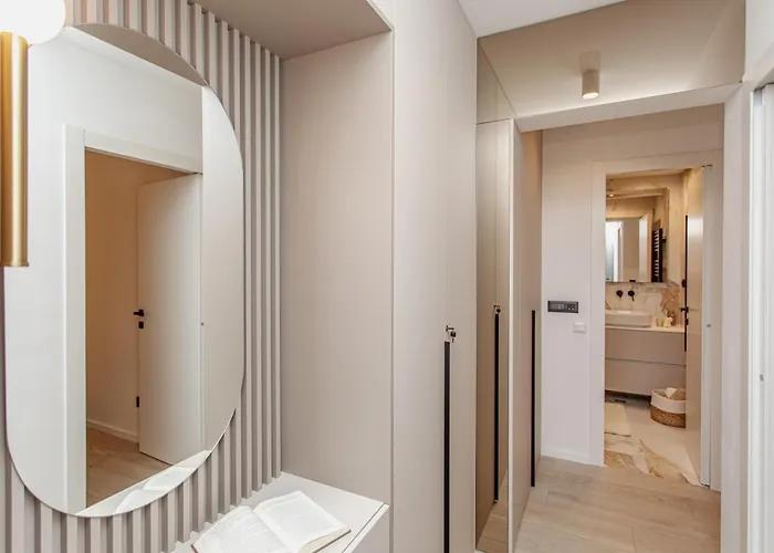 Stunning Bella On Znjan Beach, Private Parking * Split